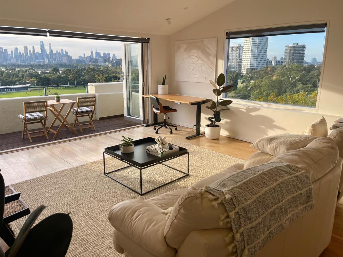 Spectacular Views Over Albert Park Melbourne Exterior photo